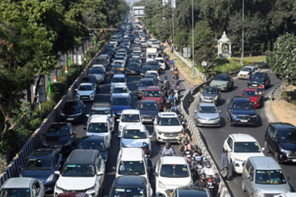 Traffic jam on Hyderabad-Vijayawada highway as thousands head home for Sankranti