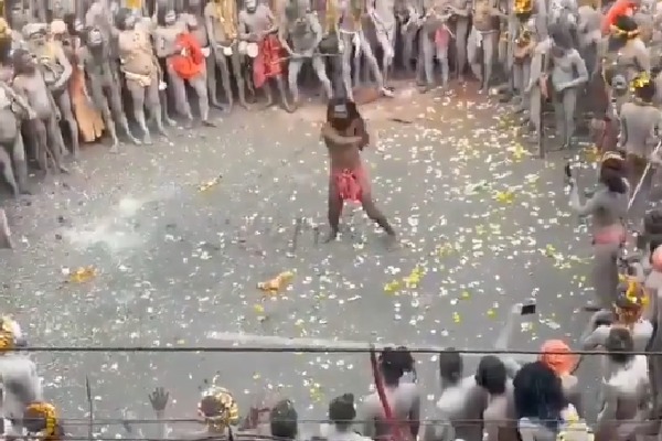 Nag Sadhus Steal the Show at Kumbh Mela with Stick Martial Arts