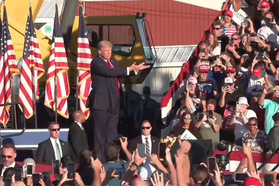 Unlike 2017, top stars, tech tycoons and politicians line up for Donald Trump's historic inauguration