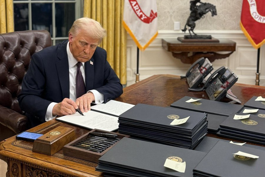 Trump pardons Jan 6 rioters, including those who attacked police