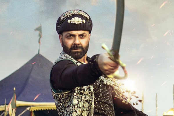 Exciting Update from Hari Hara Veeramallu: New Poster Released