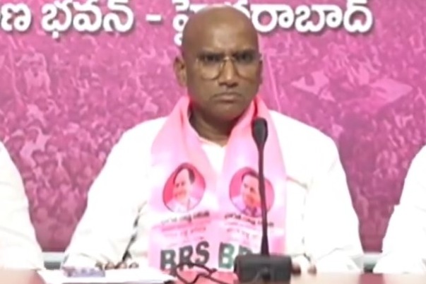 RS Praveen Kumar Lodges Complaint Against CM Revanth Reddy at Narsingi Police Station