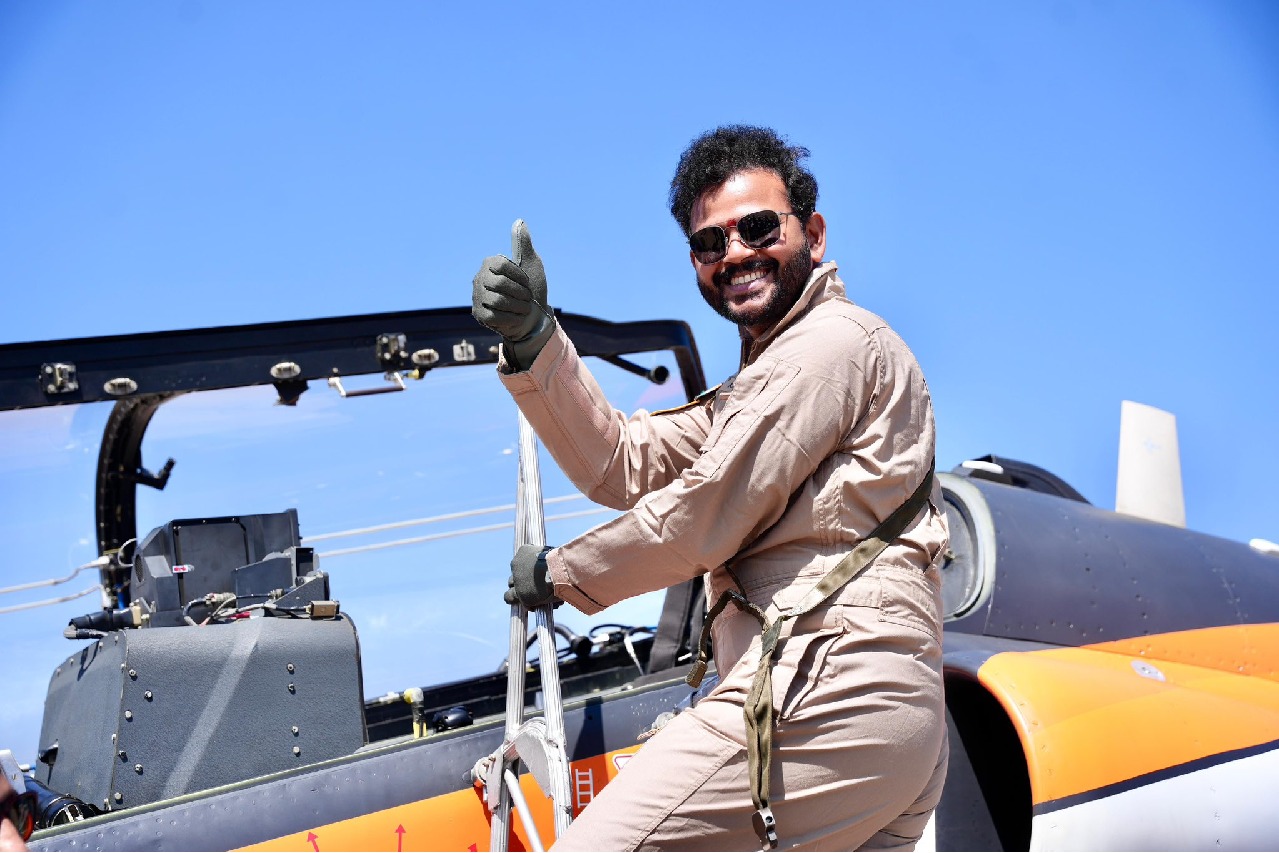 Union Minister Ram Mohan Naidu Flies Indigenous ‘Yashas’ Fighter Jet at Aero India 2025
