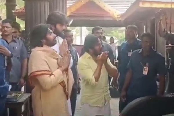 Deputy Chief Minister Pawan Kalyan Visits Agastya Maharshi Temple