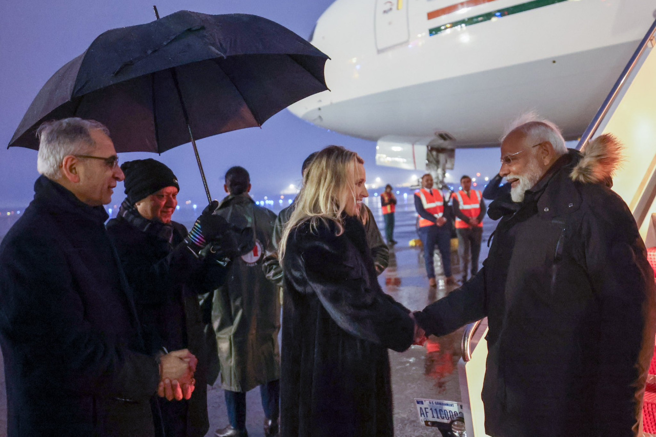 'Looking forward to meeting US President Donald Trump', says PM Modi after arriving in Washington for 2-day visit
