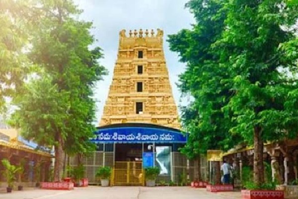 Supreme Court Issues Key Orders on Shops for Non-Hindus at Srisailam