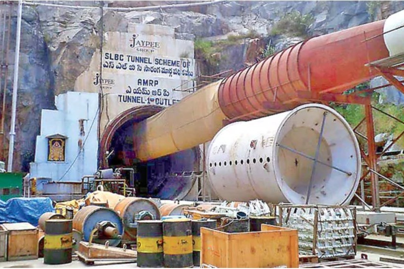 Under-construction tunnel collapses in Telangana, seven workers feared trapped