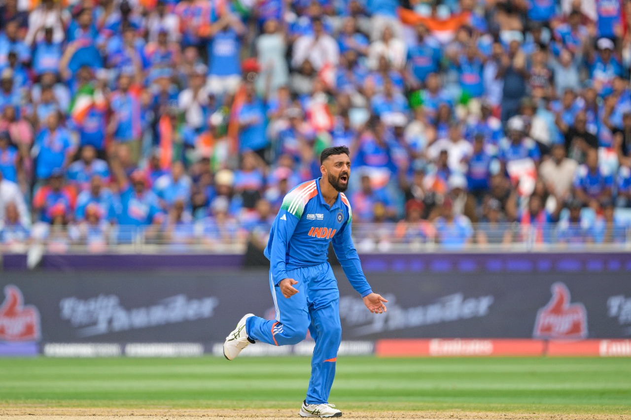 Champions Trophy: Looked to stick to stump line and wait for batter to make mistake, says Chakaravarthy