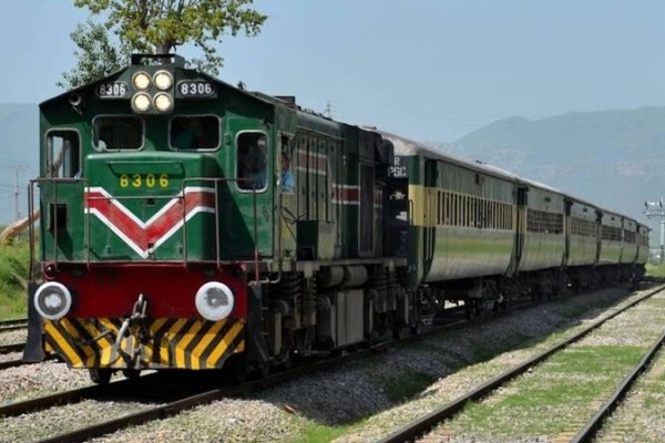 Pakistan Train Hijacked by Baloch Liberation Army; Six Soldiers Killed
