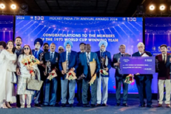 Hockey India Awards: Savita, Harmanpreet named Players of the Year; 1975 World Cup heroes honoured