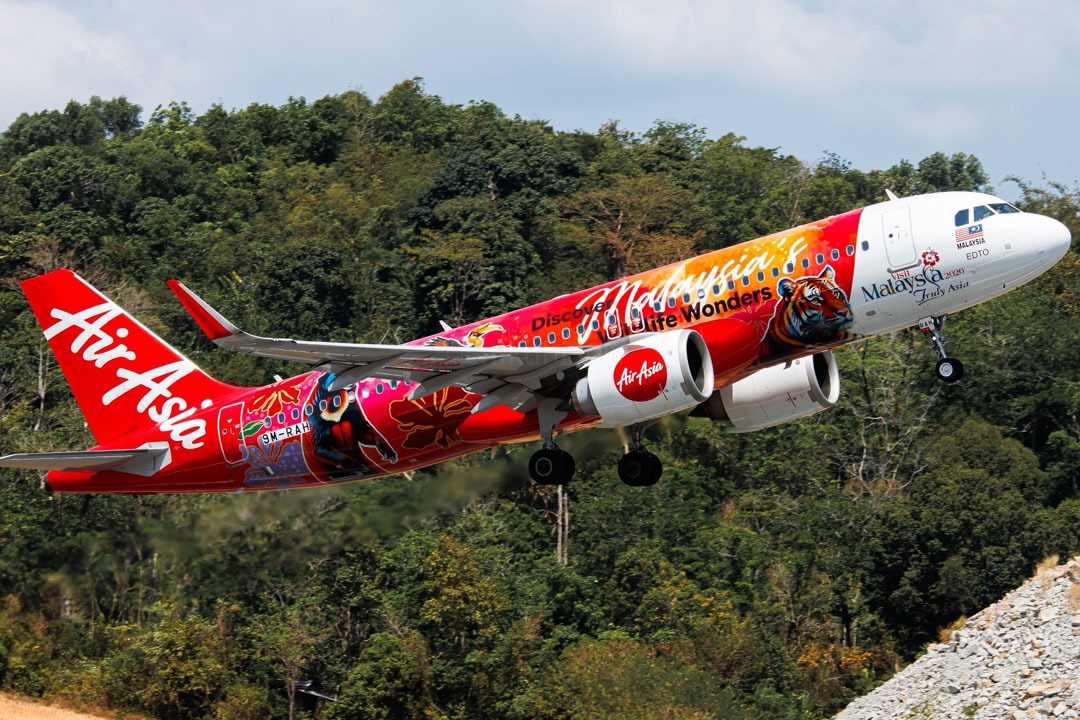 AirAsia Flight Makes Emergency Landing at Shamshabad Airport