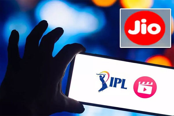 Jio Announces Free JioHotstar Subscription for Select Users Ahead of IPL 2024