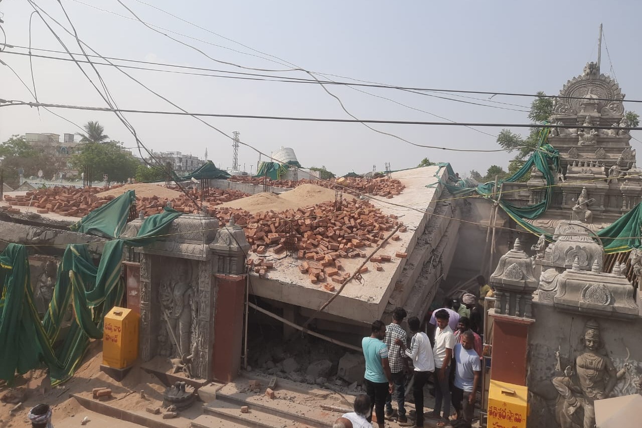 Telangana building collapse: Body of 2nd worker retrieved from debris