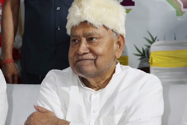 After JD(U) supports Waqf Bill, three Muslim leaders quit party