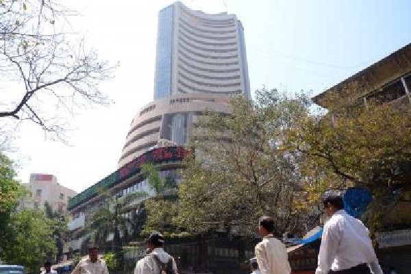 India-US trade negotiations key to boost stock market sentiment: Experts
