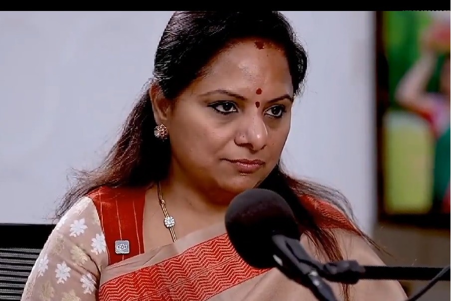 MLC Kavitha Makes Sensational Comments, Mocks Pawan Kalyan’s Political Journey