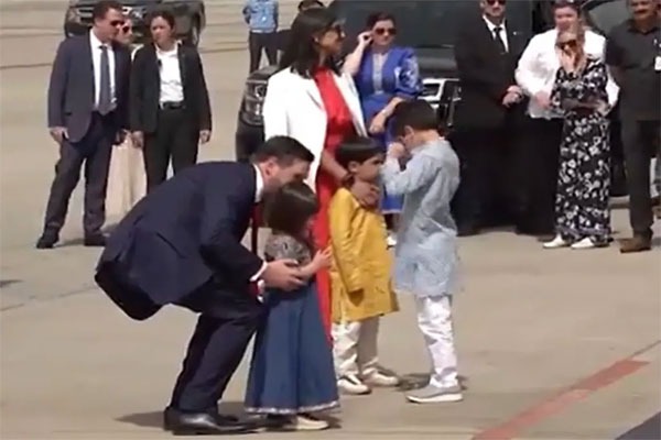 JD Vances Children in Traditional Indian Attire During India Visit