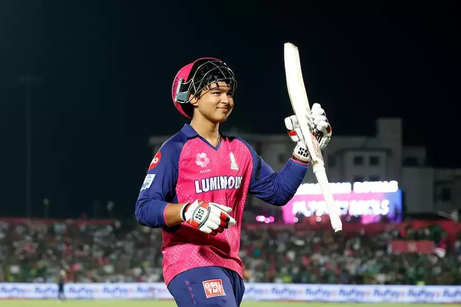 IPL Young Star Vaibhav Suryavanshi Honored by Bihar Government