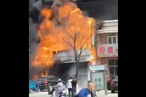 22 Dead in China Restaurant Fire