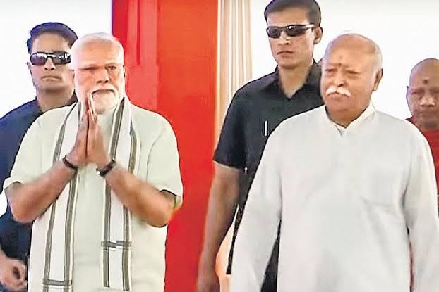 RSS Chief Mohan Bhagwat Meets PM Modi Amidst Pulwama Tensions