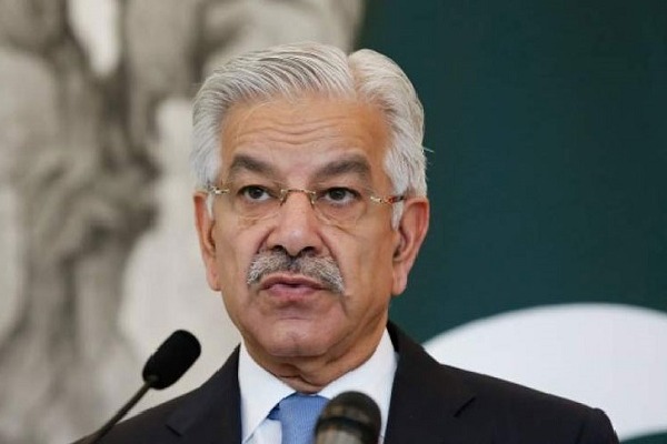 Pakistans Defense Minister Warns of Retaliation Against India
