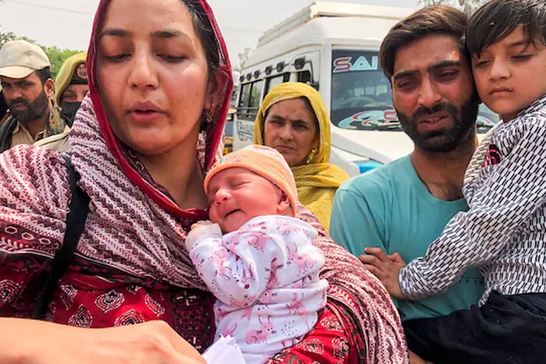 Home Ministry Halts April 30 Deportation of Pakistani Nationals