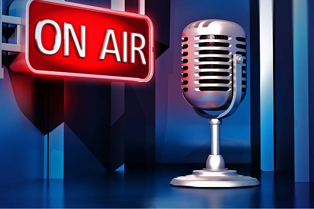 Pakistan Bans Indian Songs on FM Radio Stations