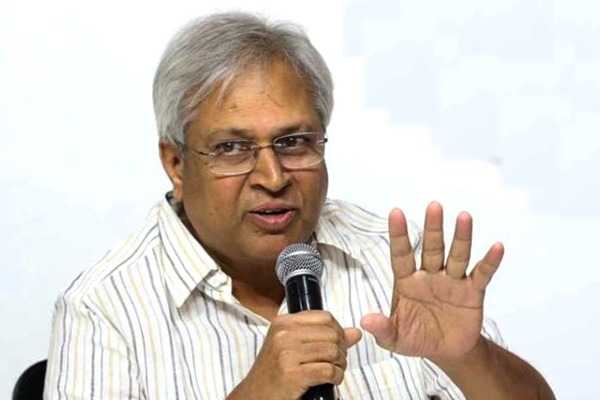 Undavalli Arun Kumars Criticism of Jagan