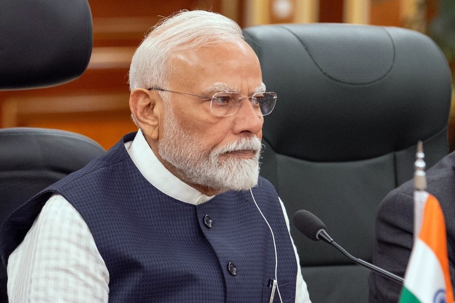 Defence Secretary meets PM Modi amid tension with Pakistan
