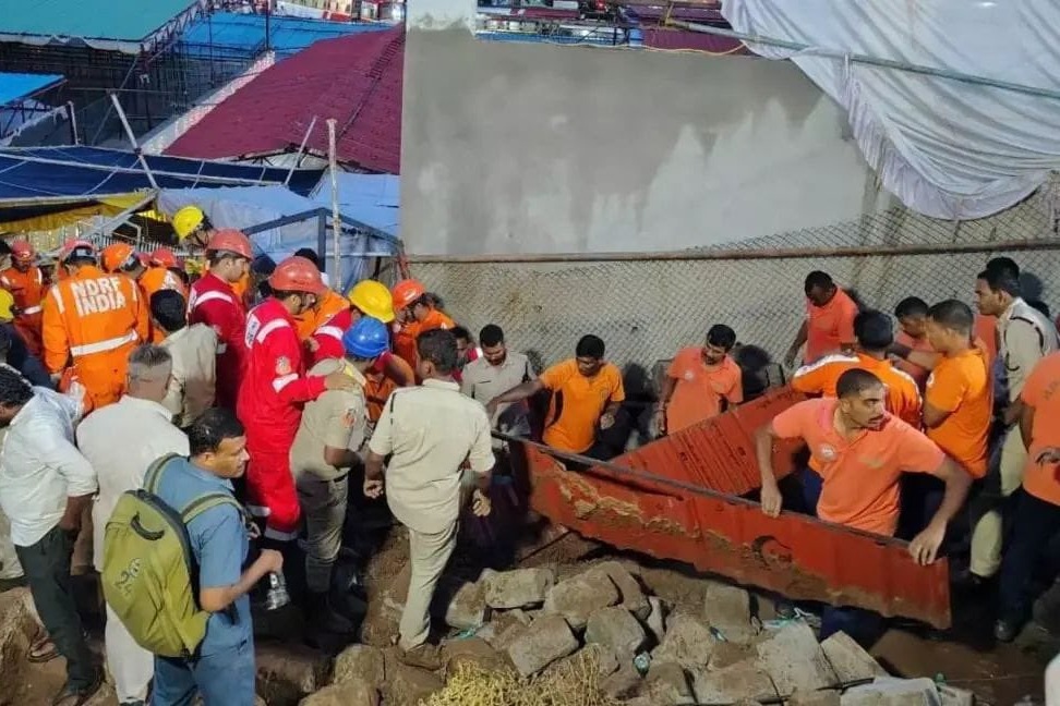 Simhachalam Temple Wall Collapse Three Member Committee Submits Report to CM Chandrababu Naidu