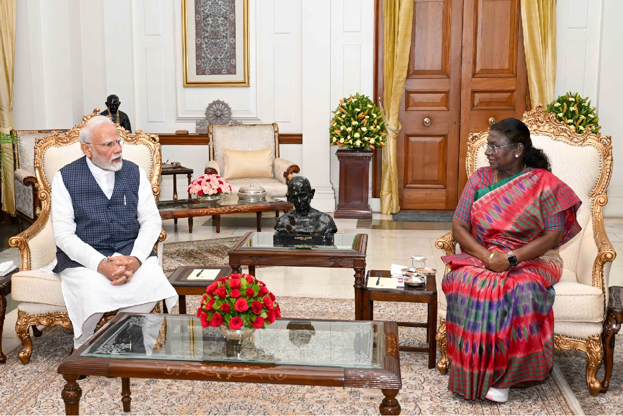 Modi briefs Murmu on Indias surgical strikes in PoK