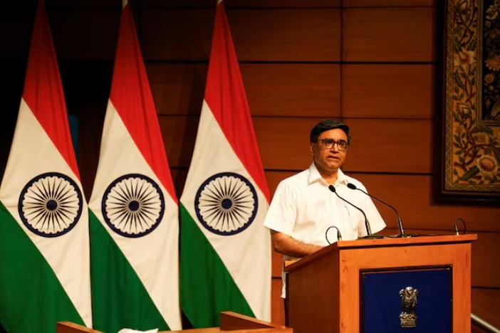 India to present its case today before IMF to review bailout package to Pakistan