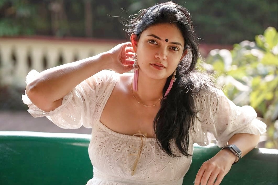 Actress Kalpika Ganesh booked for nuisance at Hyderabad pub
