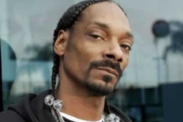 Snoop Dogg celebrates 28 years of marital bliss