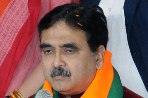 Seven-member medical board to treat BJP MP Abhijit Gangopadhyay for acute pancreatitis