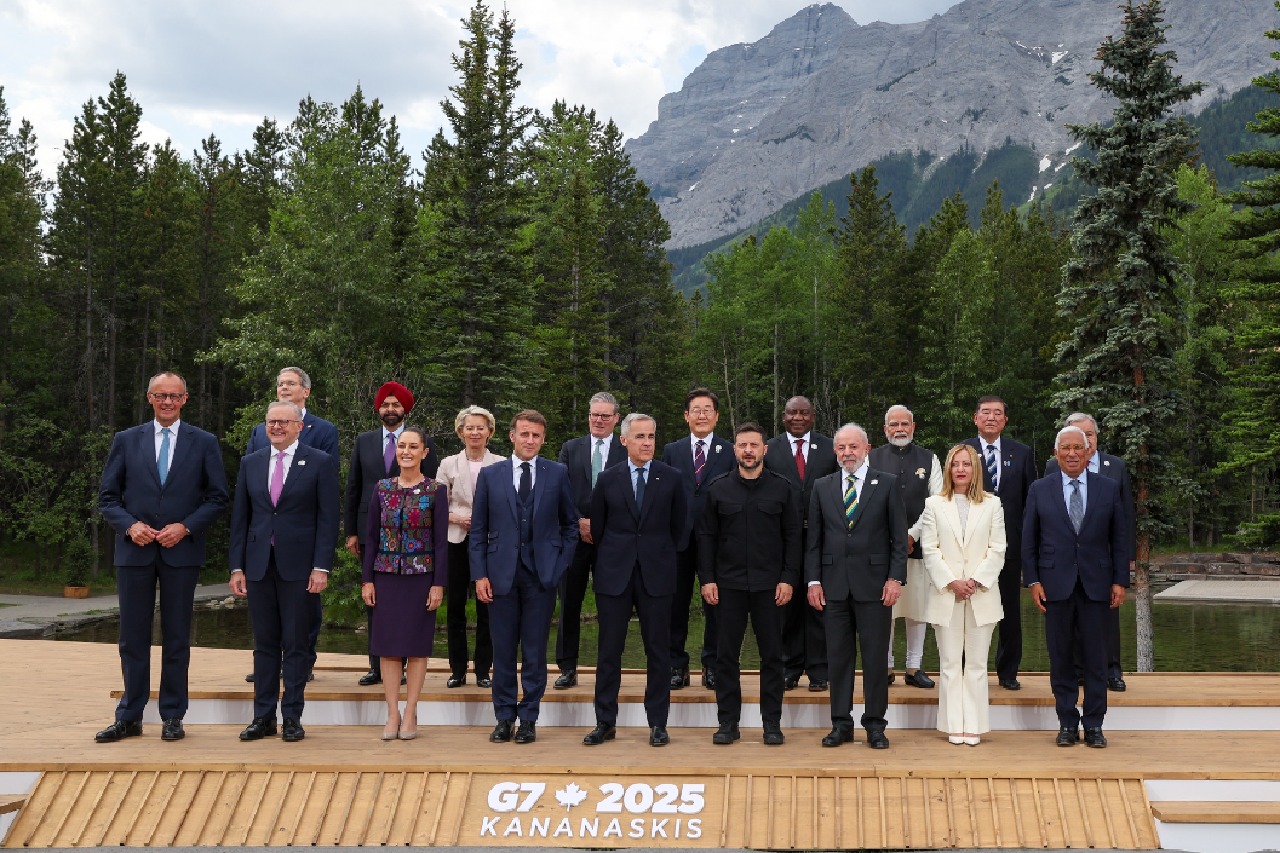 PM Modi, world leaders join for group photo at G7 Summit in Canada's Kananaskis