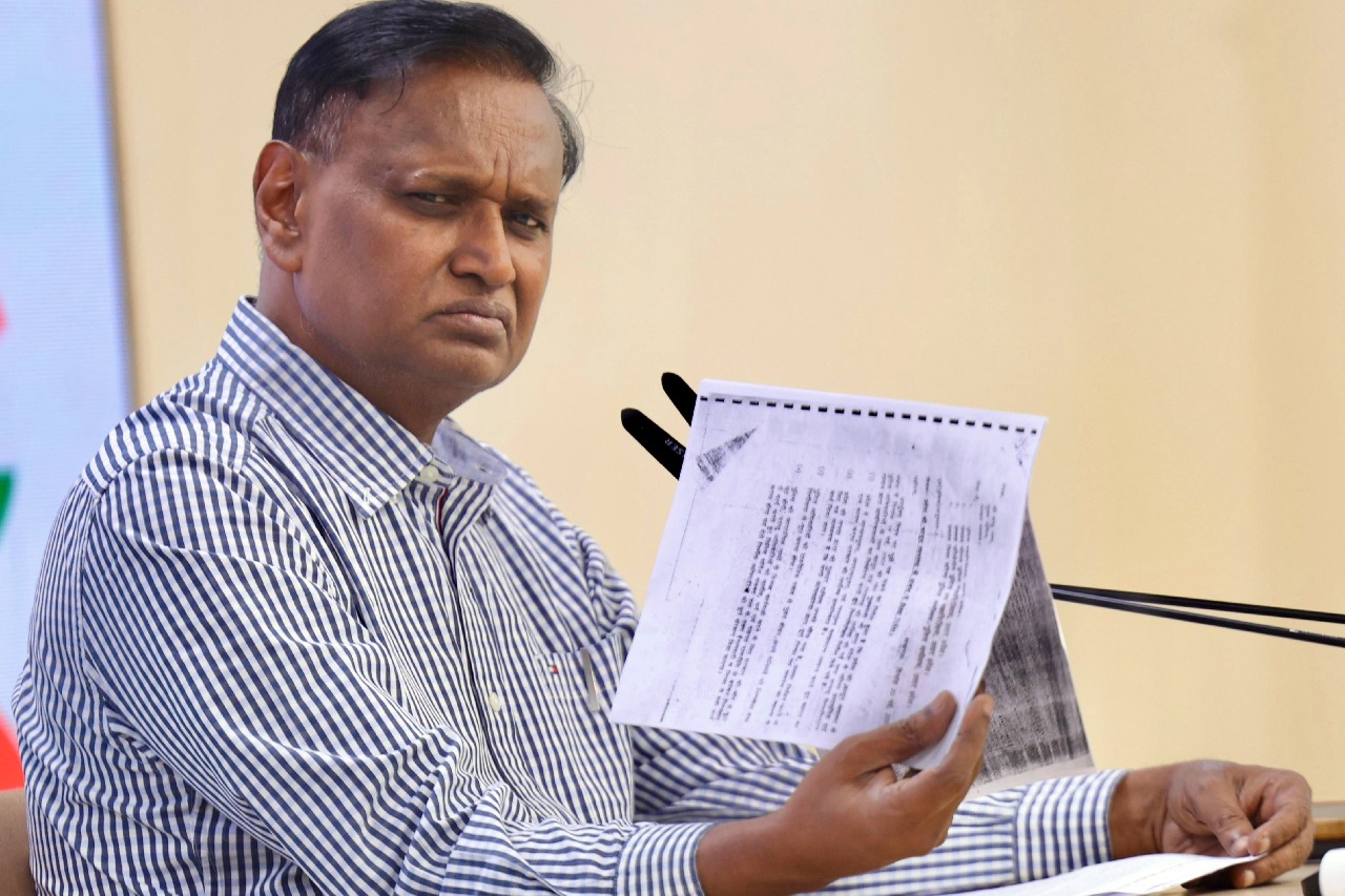 Congress leader says can't trust PM Modi, let US confirm on mediation claims