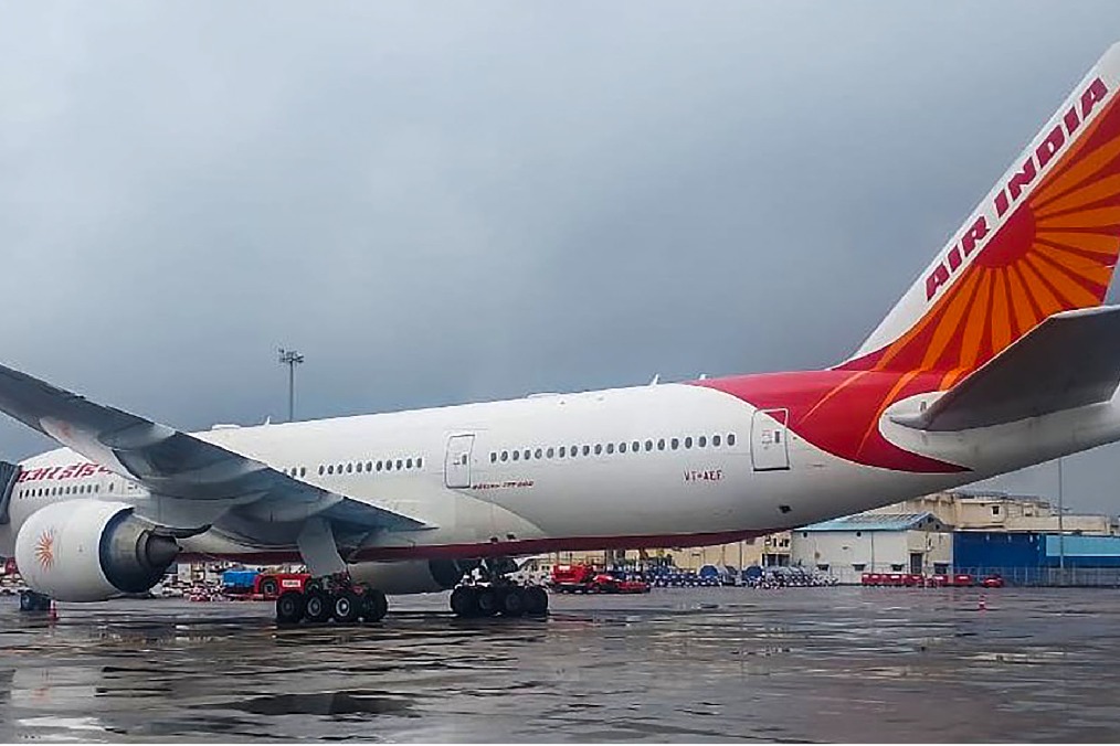 DGCA directs Air India to remove 3 senior officials without delay, airline implements order