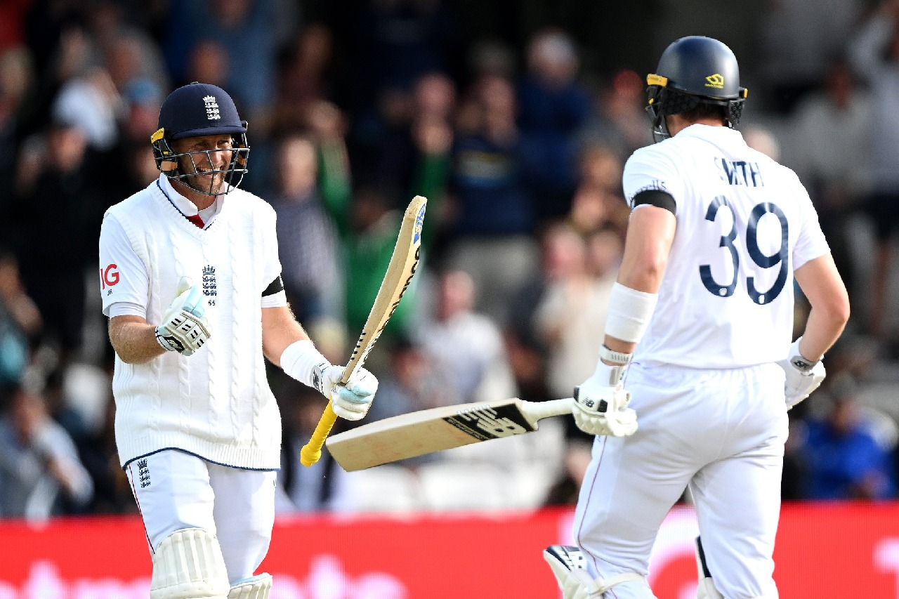 Stokes-led England shattered taboo of chasing high scores in final innings of Test: Manjrekar