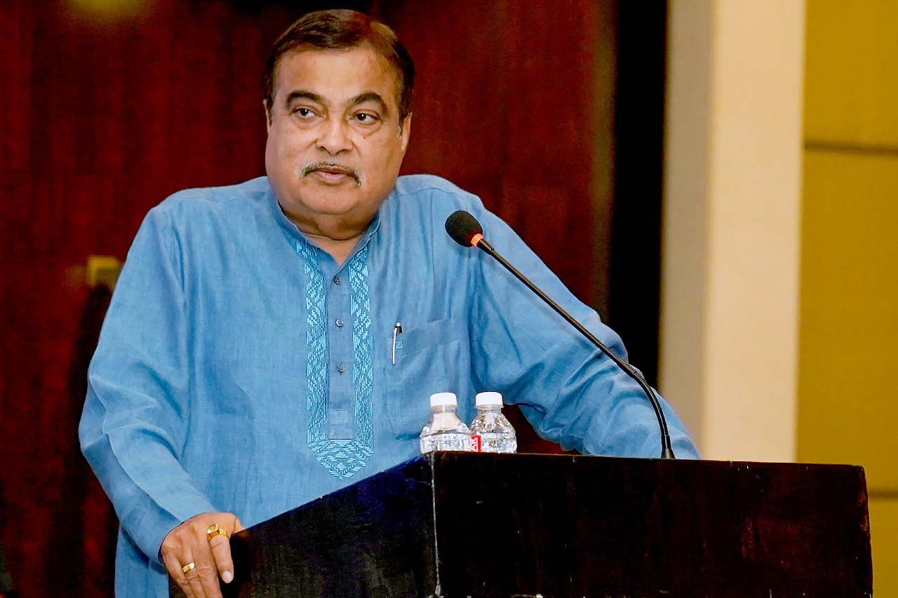 Aim to expand FASTag ecosystem with fintechs: Nitin Gadkari