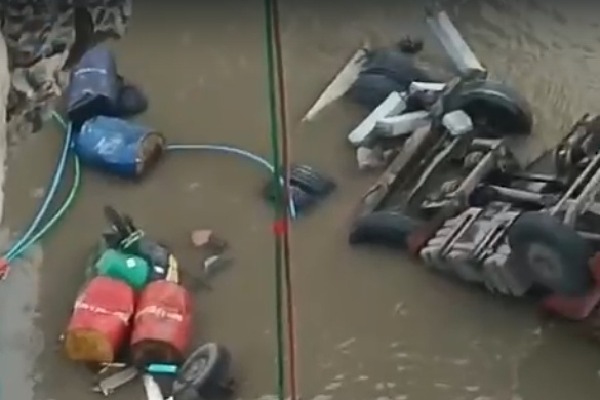 Three killed as bridge collapses in Gujarat's Vadodara, vehicles fall into river