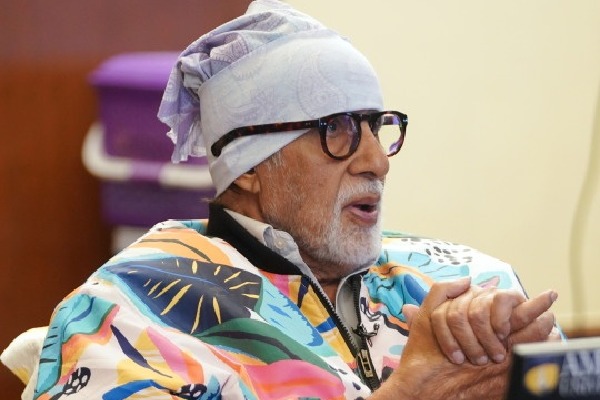Big B says ‘shuru kardiya kaam’ as he preps for ‘KBC’ new season
