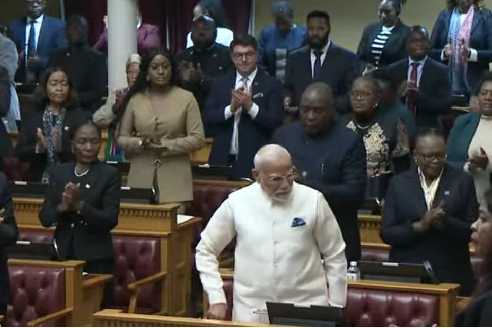 Standing ovation, chants of 'Modi, Modi' as PM addresses Namibian Parliament