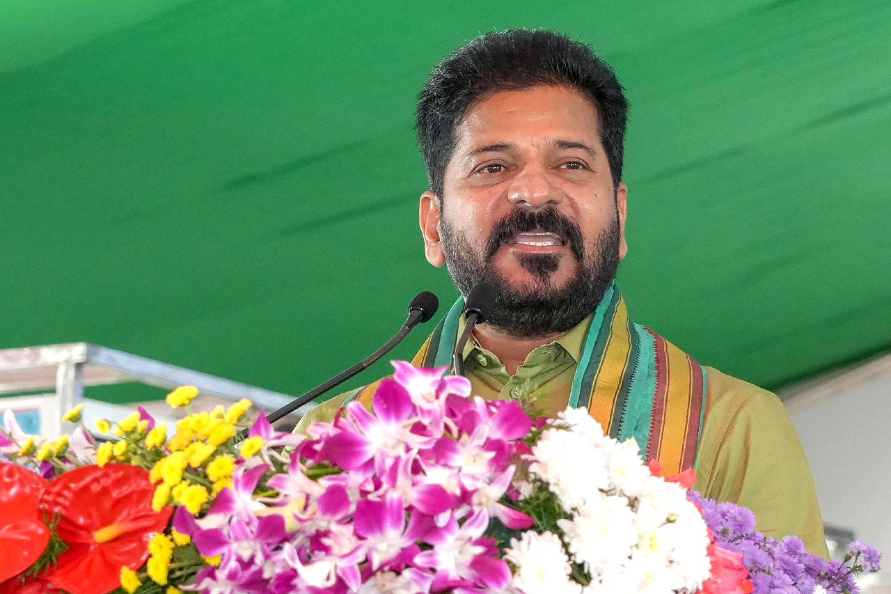 Telangana CM launches distribution of new ration cards