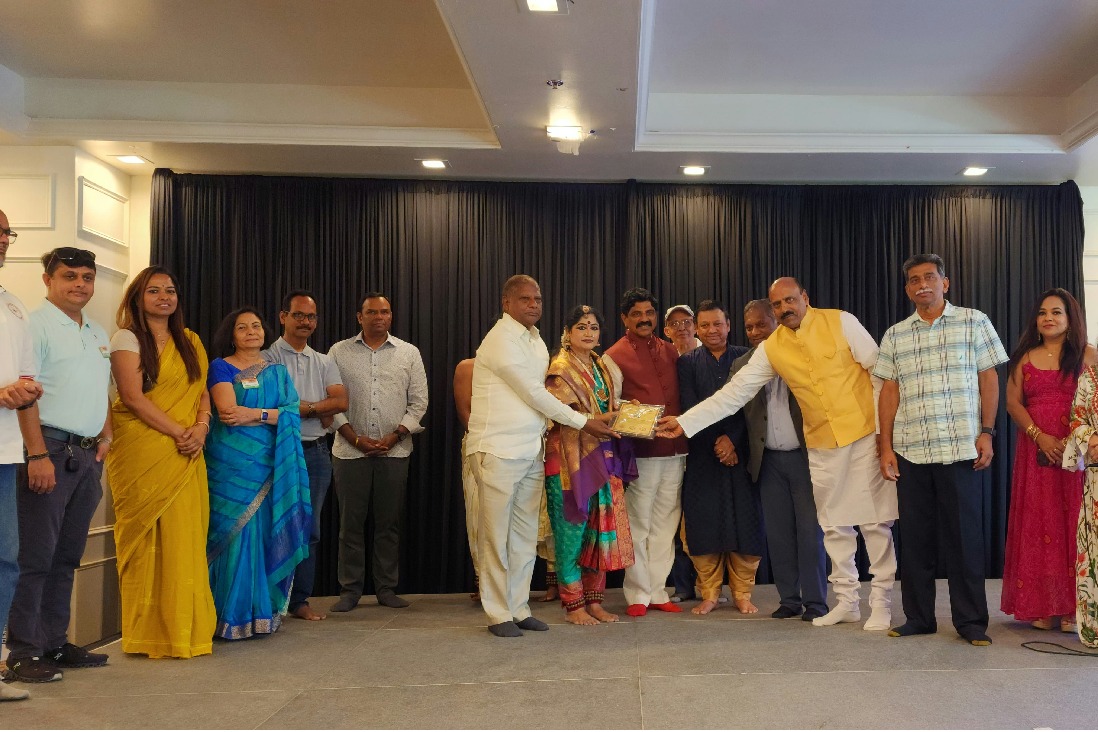 మహాత్మాగాంధీ మెమోరియల్ ఆఫ్ నార్త్ టెక్సాస్ ఆధ్య్వర్యంలో ఘనంగా “అద్వైతం-డాన్స్ ఆఫ్ యోగా” కూచిపూడి నృత్యం 