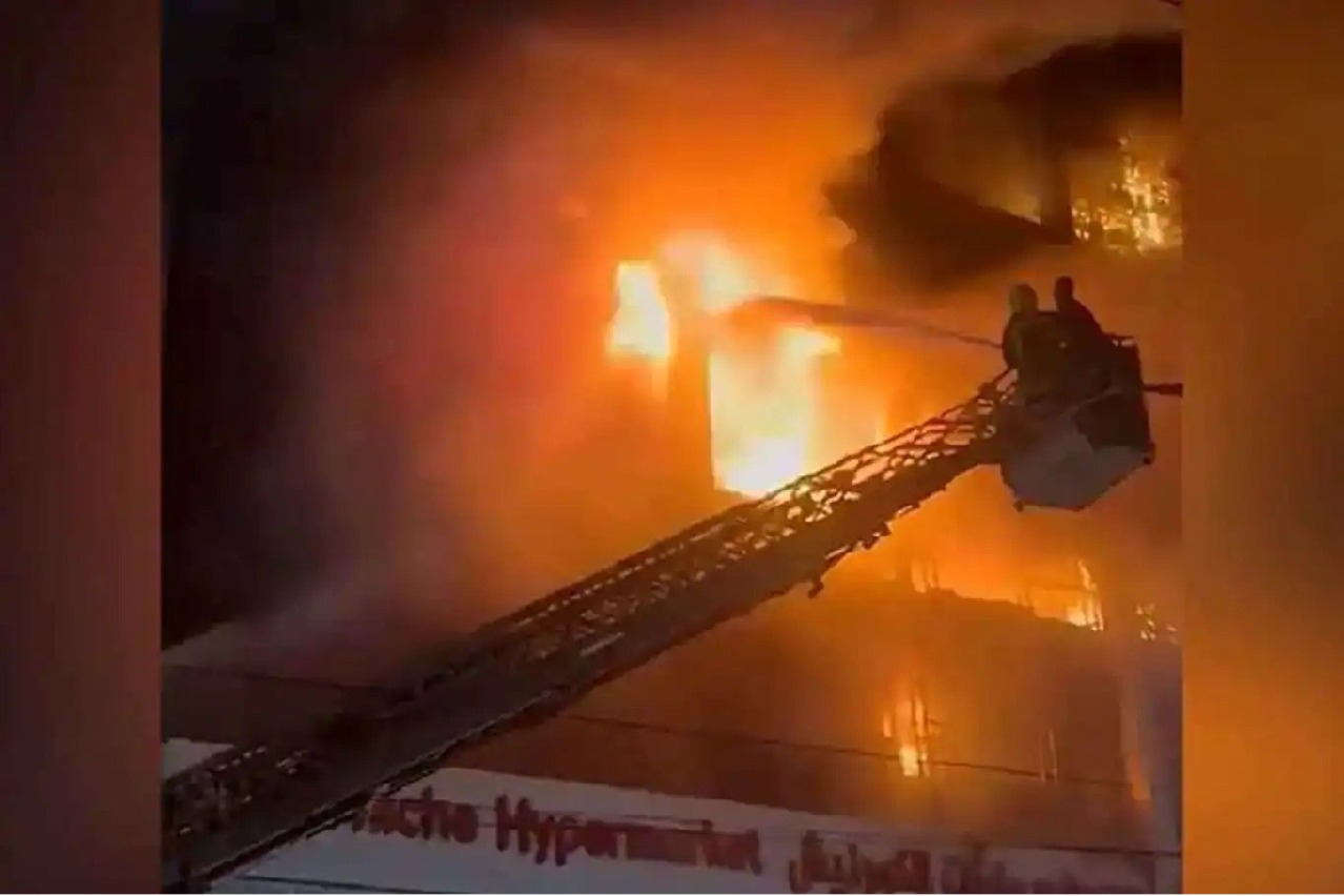 Massive hypermarket fire kills 50 in Iraq