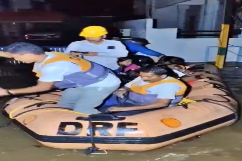 Boats deployed to rescue people from flooded areas in Hyderabad