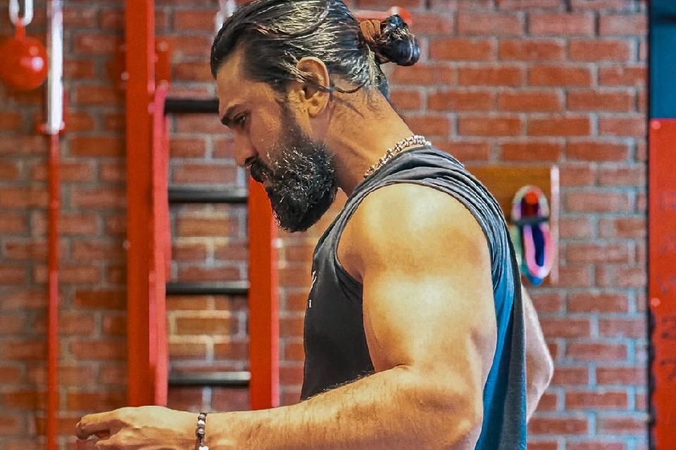 Ram Charan gears up for ‘changeover’ for ‘Peddi’ next schedule