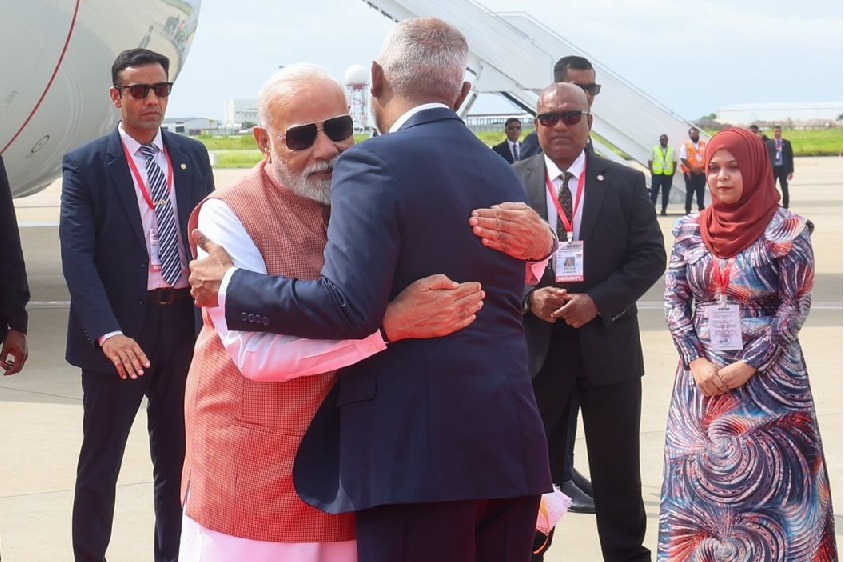 Maldives President Muizzu welcomes PM Modi with warm hug in Male