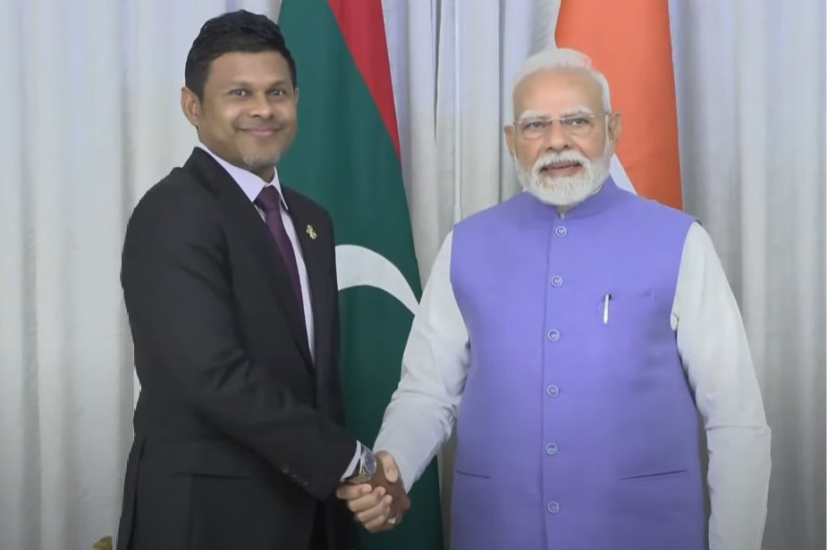 PM Modi meets Maldivian Vice President Hussain Latheef in Male